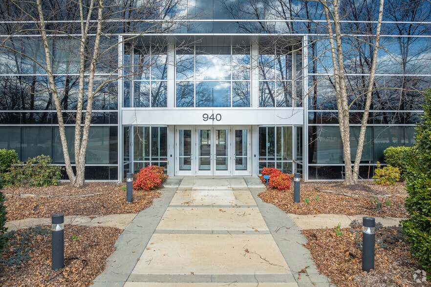 940 Ridgebrook Rd, Sparks, MD for lease - Building Photo - Image 2 of 7