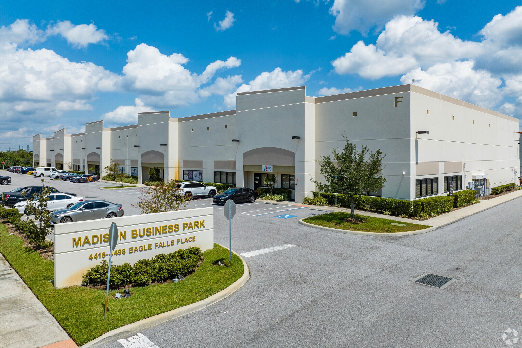 4610-4630 Eagle Falls Pl, Tampa, FL à louer Photo du bâtiment- Image 1 de 43