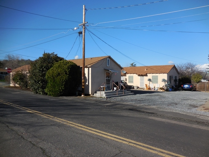 154 Pine St, Valley Springs, CA for sale Primary Photo- Image 1 of 1