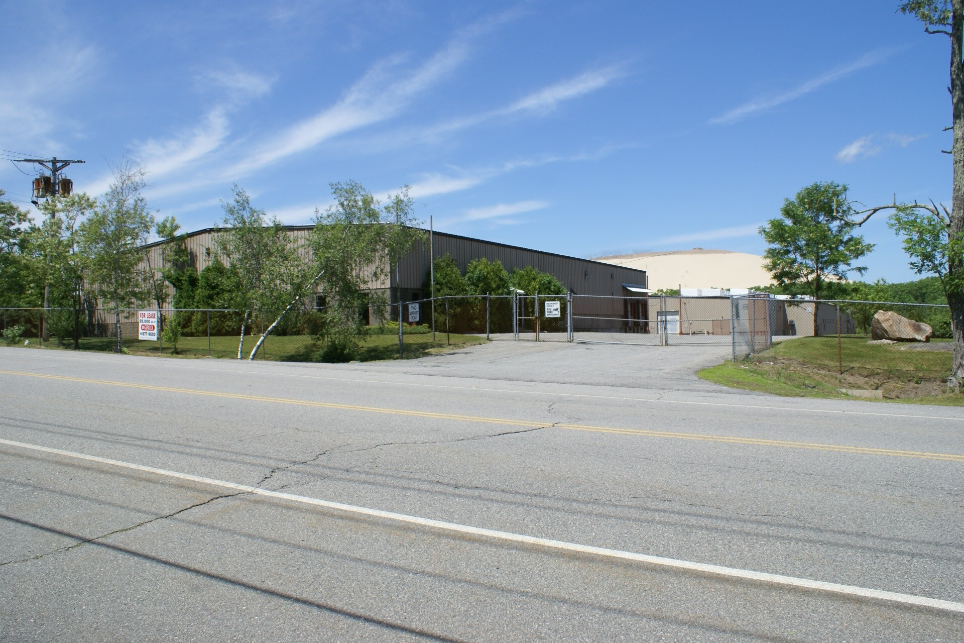 1140 Airport Rd, Fall River, MA à louer Photo principale- Image 1 de 2