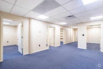 10 Ferry St, Concord, NH à louer Photo intérieure- Image 2 de 3