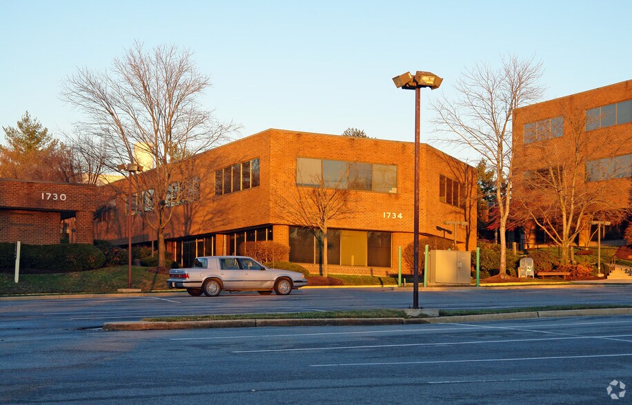 1734 Elton Rd, Silver Spring, MD à louer - Photo du bâtiment - Image 3 de 3