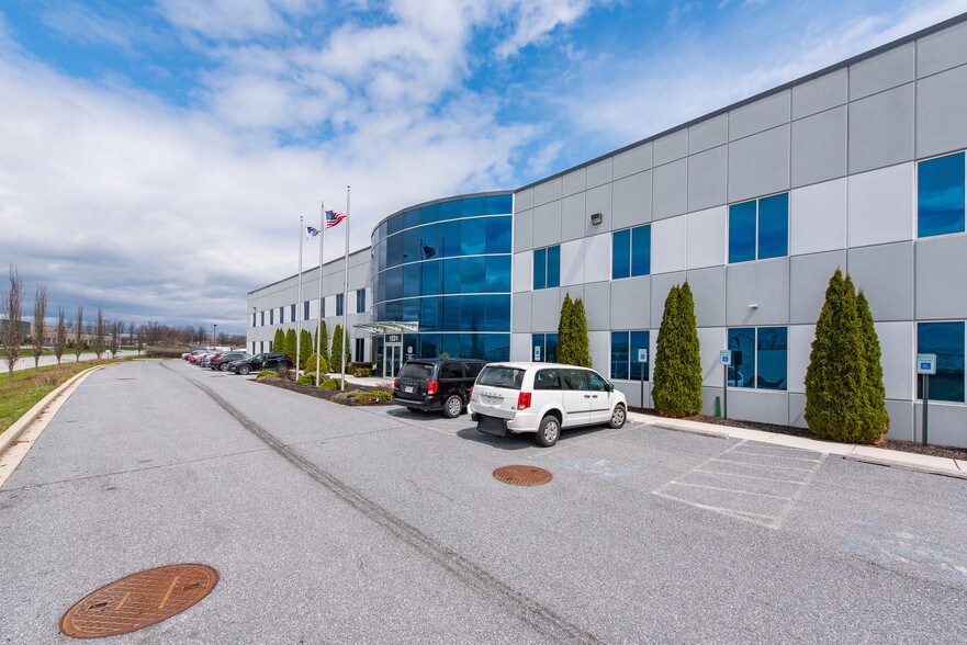 1231 Tech Ct, Westminster, MD à vendre - Photo du bâtiment - Image 2 de 3