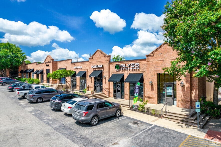7959 Broadway St, San Antonio, TX for lease - Primary Photo - Image 1 of 21