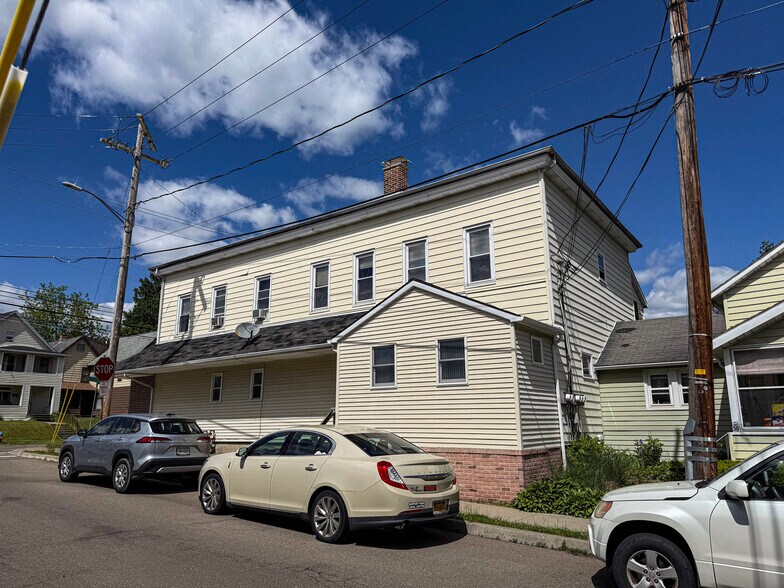 288 Robinson St, Binghamton, NY à vendre - Photo du bâtiment - Image 1 de 33