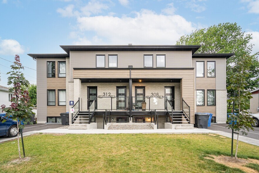 308 2e Av, L'Île-Perrot, QC à vendre - Photo principale - Image 1 de 1