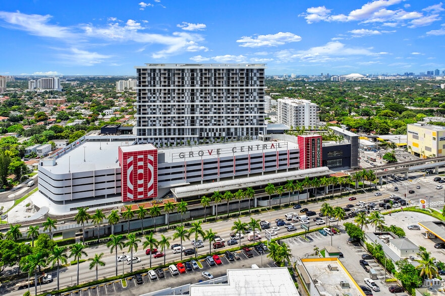 2800 SW 27th Ter, Miami, FL à louer - Aérien - Image 1 de 8