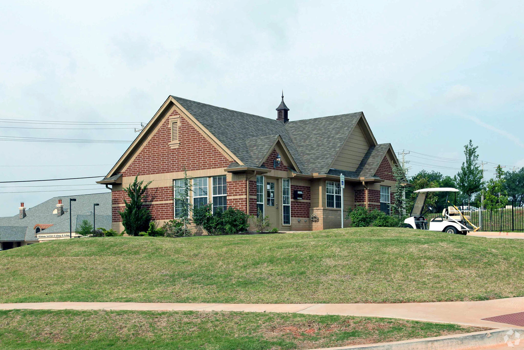 1825 E Memorial Rd, Edmond, OK à vendre Photo principale- Image 1 de 1