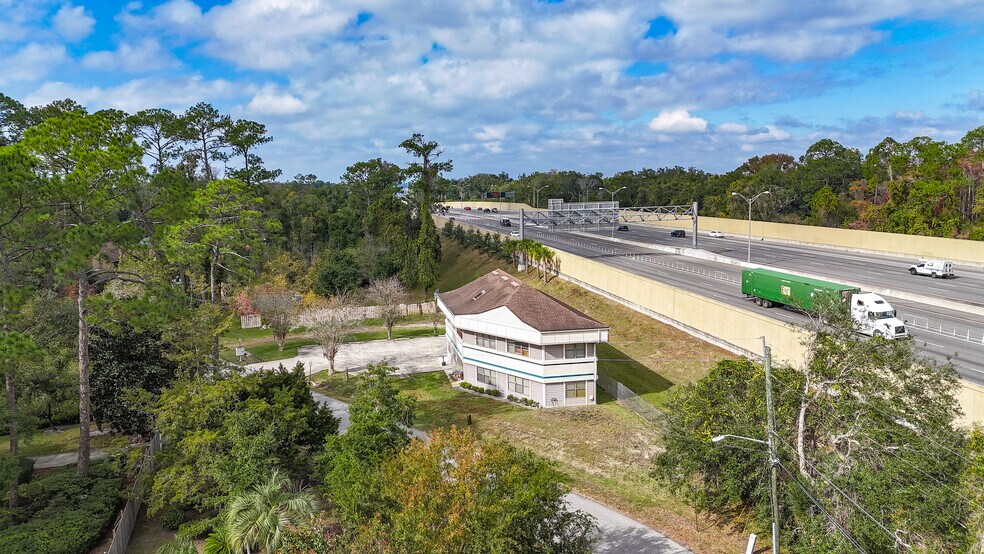 2865 Plummer Cove Rd, Jacksonville, FL à vendre - Photo du bâtiment - Image 2 de 26