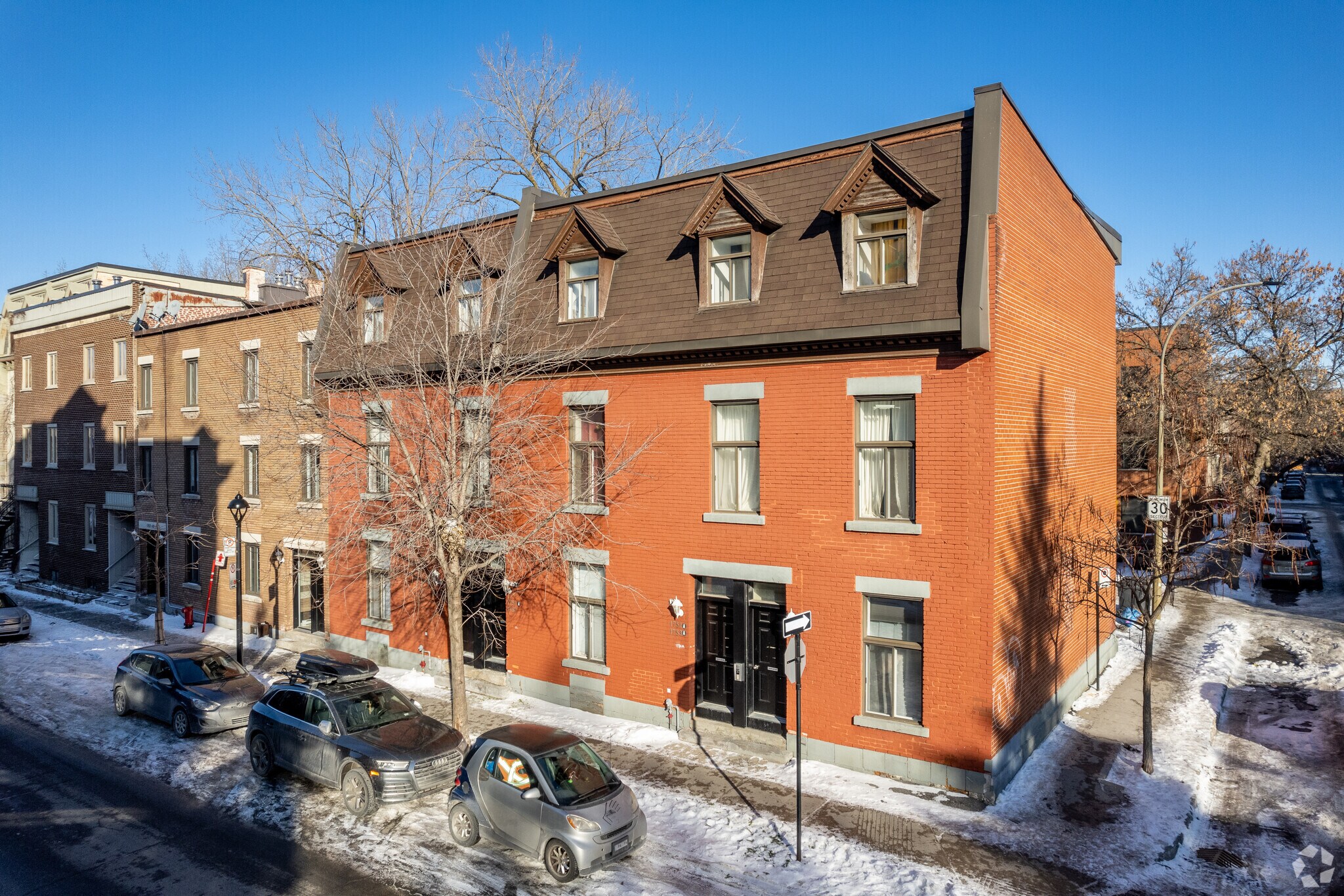 1751-1759 Rue Saint-André, Montréal, QC for sale Primary Photo- Image 1 of 1