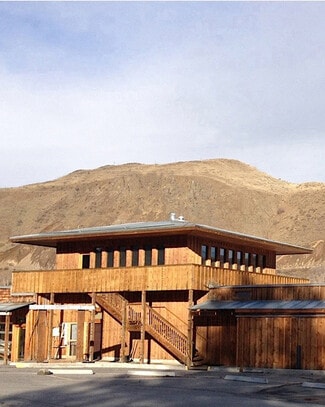 Plus de détails pour 900 E Methow Valley Hwy, Twisp, WA - Multi-résidentiel à vendre