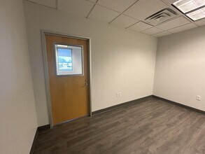 4300 N Central Expy, Dallas, TX for lease Interior Photo- Image 1 of 5