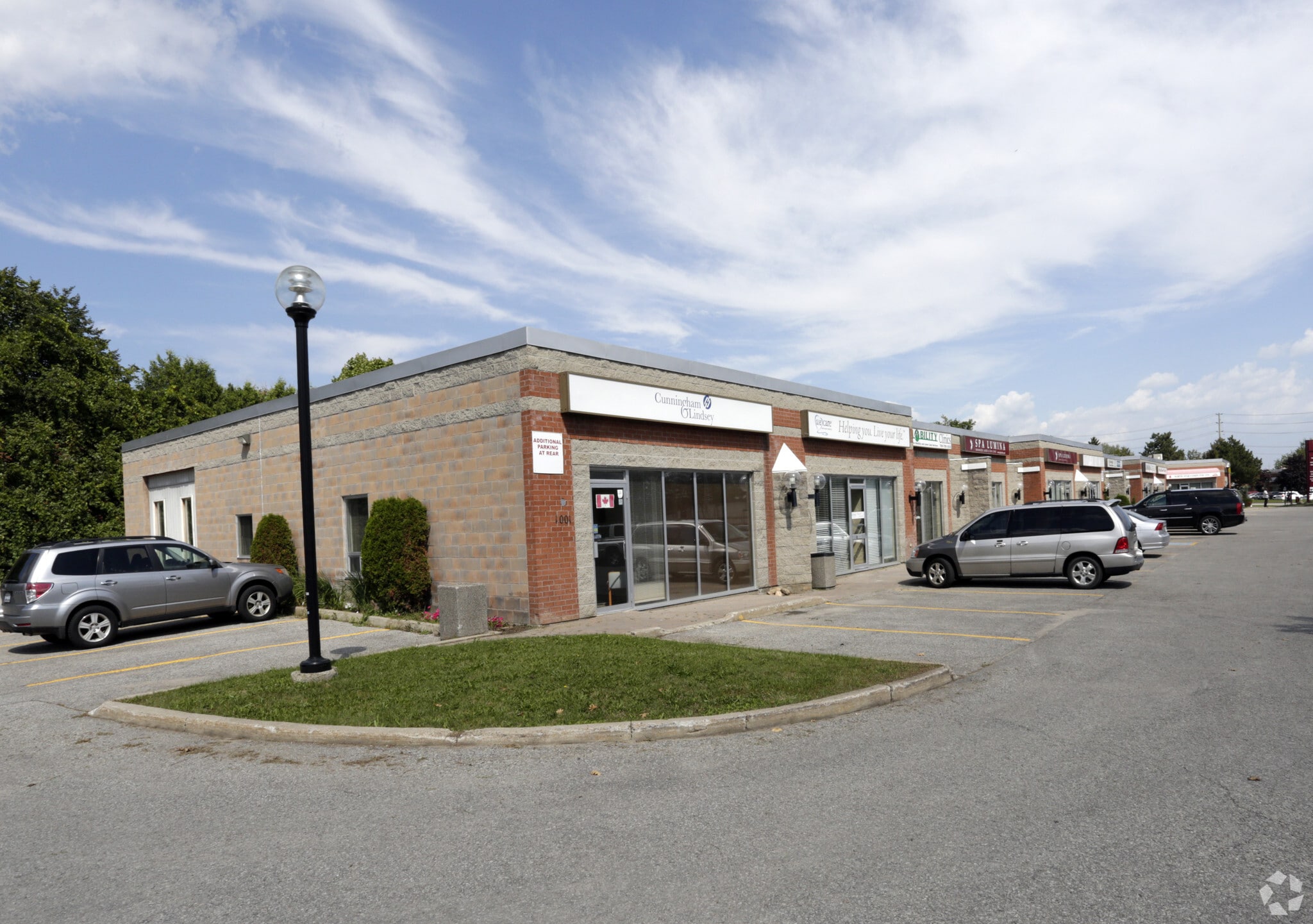 74 Cedar Pointe Dr, Barrie, ON for lease Primary Photo- Image 1 of 4