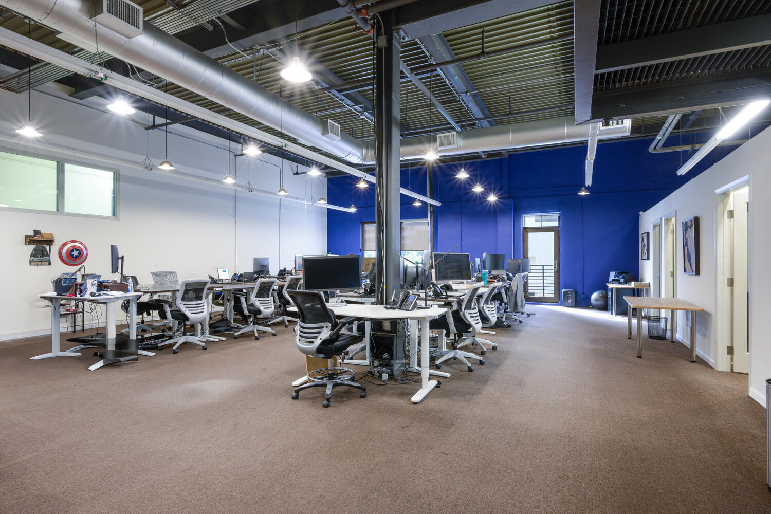 400 Clematis St, West Palm Beach, FL for lease Interior Photo- Image 1 of 13