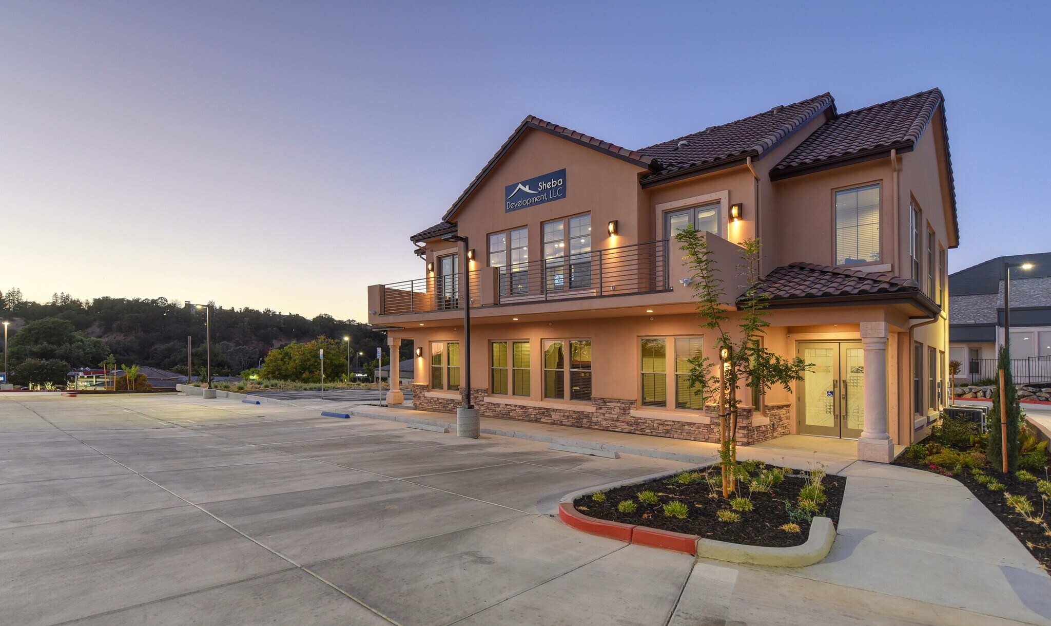 6609 Folsom Auburn Rd, Folsom, CA à louer Photo du bâtiment- Image 1 de 8