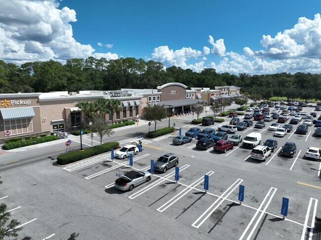 Plus de détails pour 185 N Charles R Beall Blvd, Debary, FL - Commerce de détail à vendre