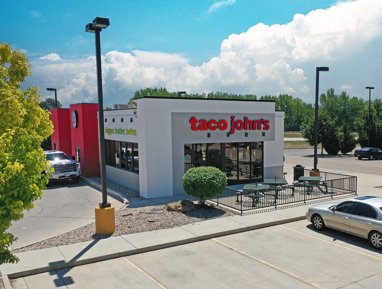 1701 S Main St, Lamar, CO for lease - Primary Photo - Image 1 of 3