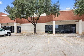 2600 McHale Ct, Austin, TX à louer Photo du bâtiment- Image 1 de 8