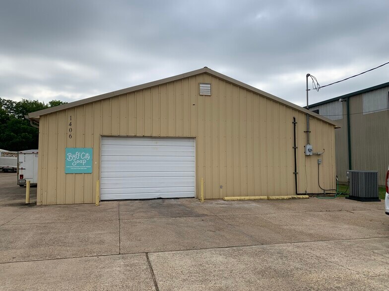 1406 Alpine Blvd, Bossier City, LA for lease - Primary Photo - Image 1 of 9