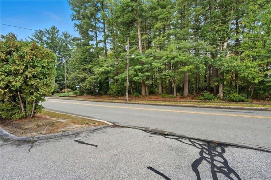 49 Jefferson Dr, Coventry, RI for sale - Aerial - Image 3 of 13