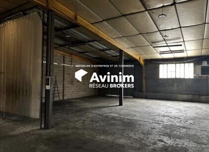 Industrial in Jouy-le-Moutier for sale - Interior Photo - Image 2 of 5