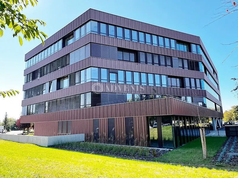 Office in Schiltigheim for lease Building Photo- Image 1 of 12