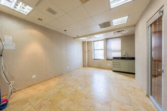 109 Lafayette St, New York, NY for lease Building Photo- Image 2 of 10