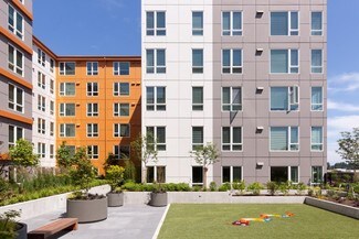 Plus de détails pour 13280 Linden Ave N, Seattle, WA - Bureau/Commerce de détail à louer