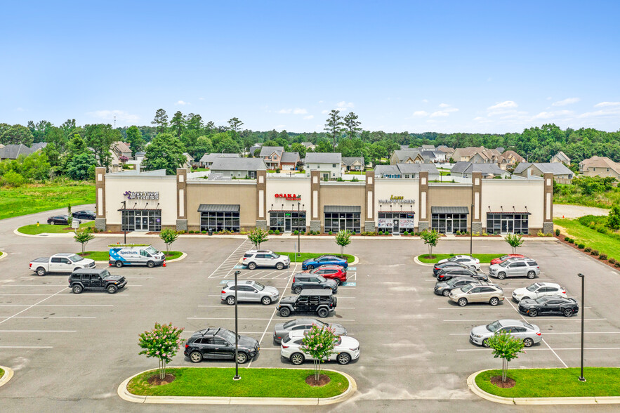 Raeford Rd, Fayetteville, NC à vendre - Photo principale - Image 1 de 1