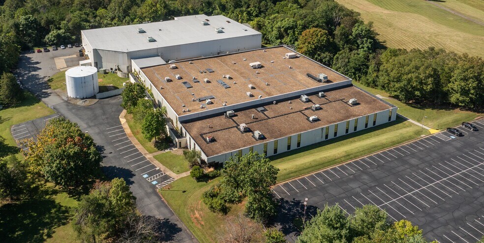 623 Welsh Run Rd, Ruckersville, VA à louer - Photo du bâtiment - Image 2 de 20