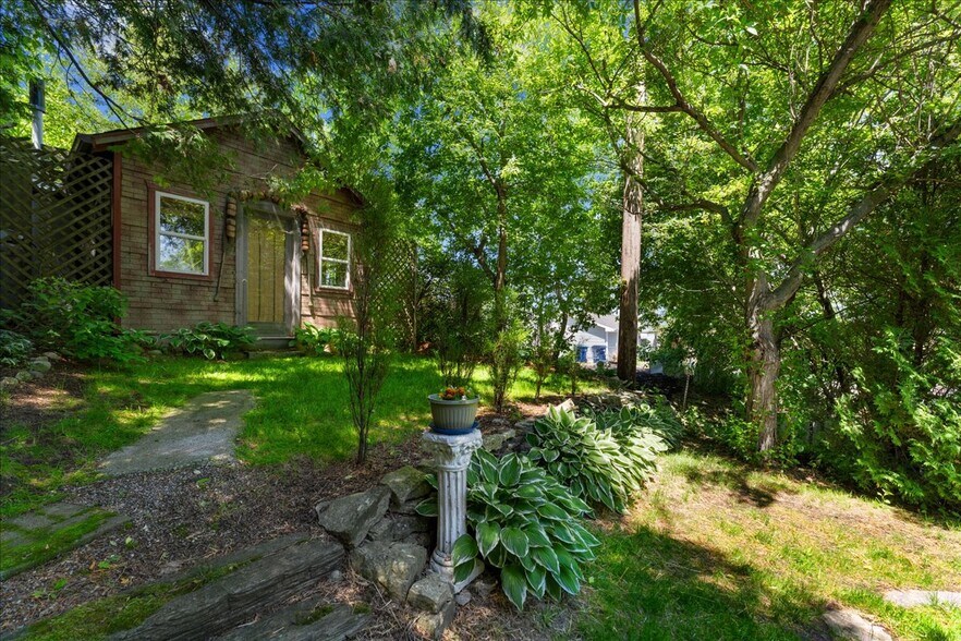 517 Milwaukee St, Kewaunee, WI à vendre - Photo du bâtiment - Image 2 de 84