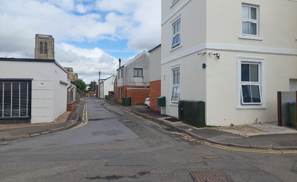 86-90 Winchcombe St, Cheltenham for sale - Building Photo - Image 3 of 9