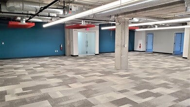 2300 Glades Rd, Boca Raton, FL for lease Interior Photo- Image 1 of 7