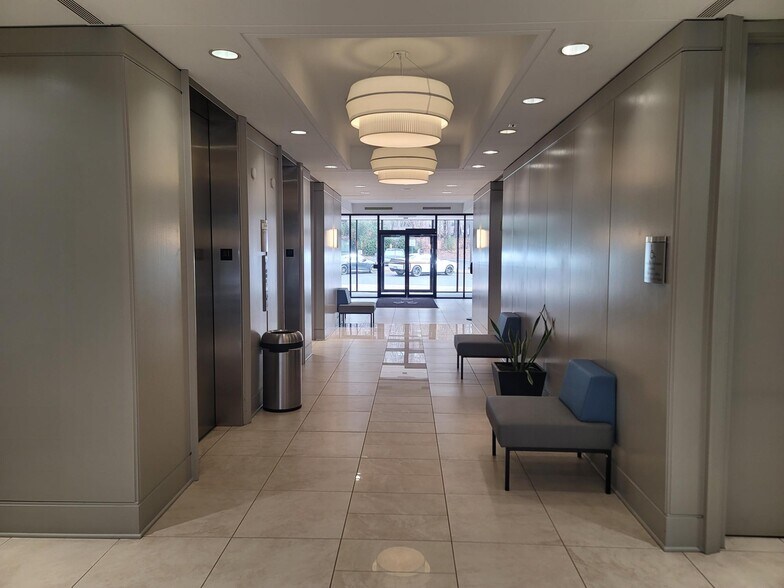 56 Perimeter Ctr E, Atlanta, GA à louer - Photo intérieure - Image 3 de 38