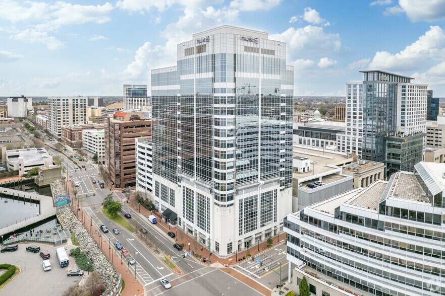 150 W Main St, Norfolk, VA à louer - Photo principale - Image 1 de 9