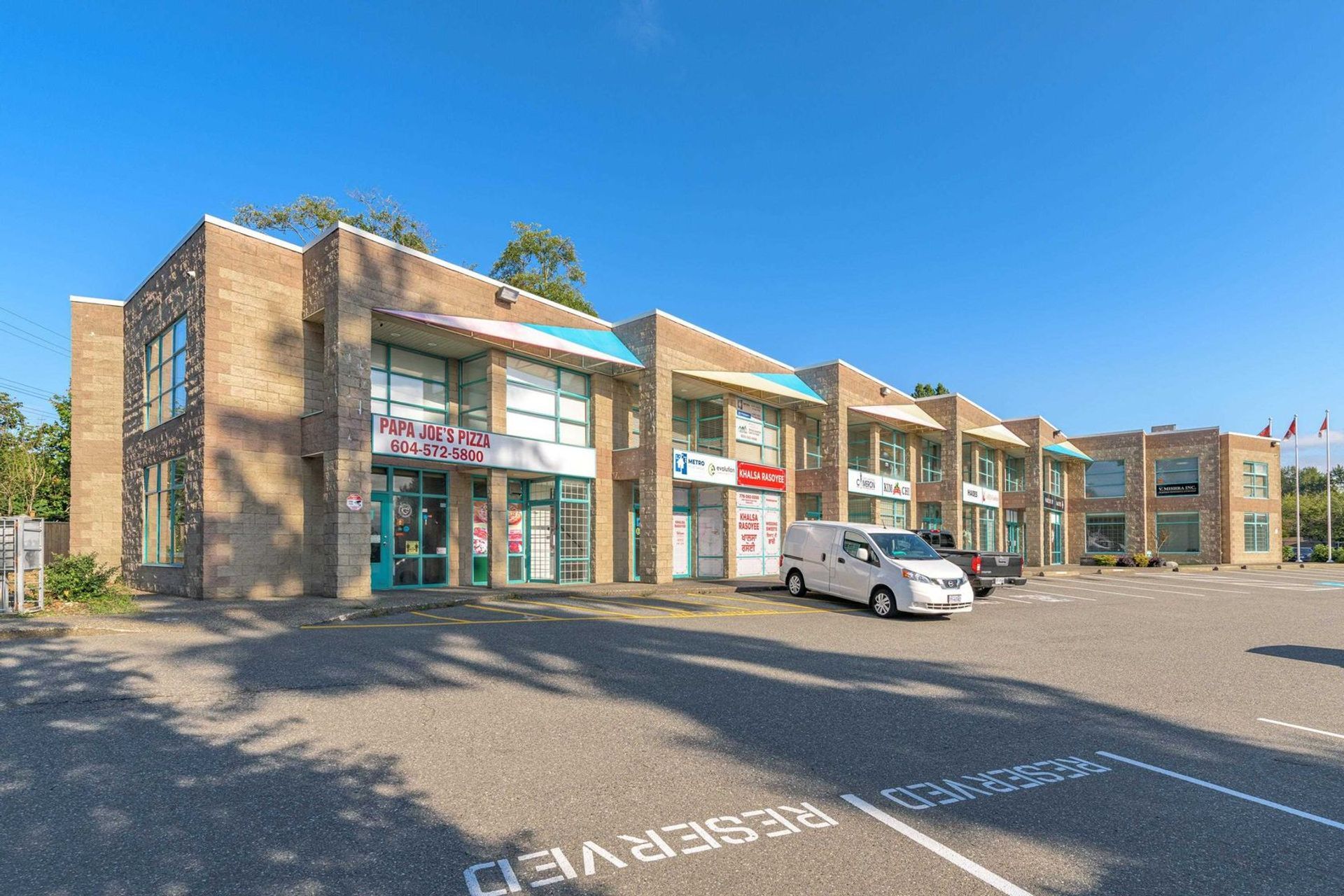 16055 Fraser Hwy, Surrey, BC à louer Photo du bâtiment- Image 1 de 2