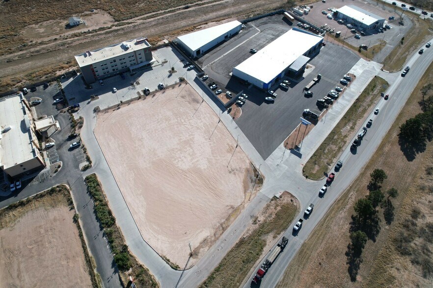 2358 Interstate 20, Midland, TX à vendre - Photo du bâtiment - Image 1 de 3