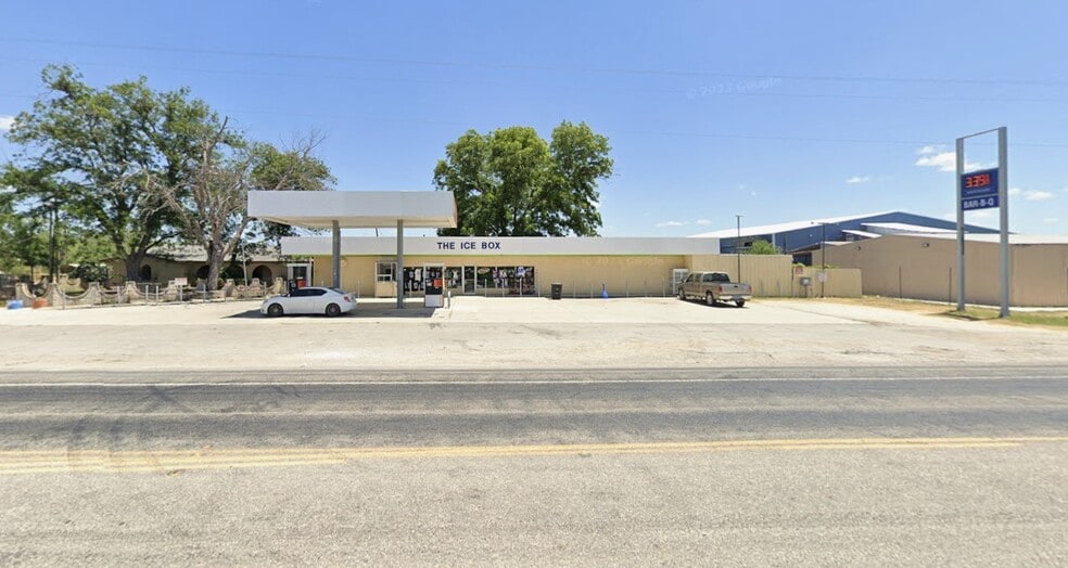 829 US-57, La Pryor, TX for sale - Primary Photo - Image 1 of 1