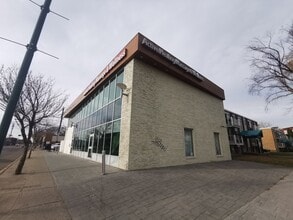 11104 107th Ave, Edmonton, AB à louer Photo du bâtiment- Image 2 de 15