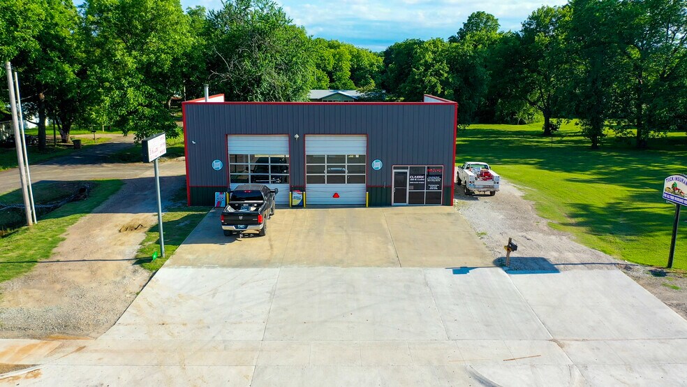 304 E Wilson St, Valliant, OK for sale - Building Photo - Image 3 of 32