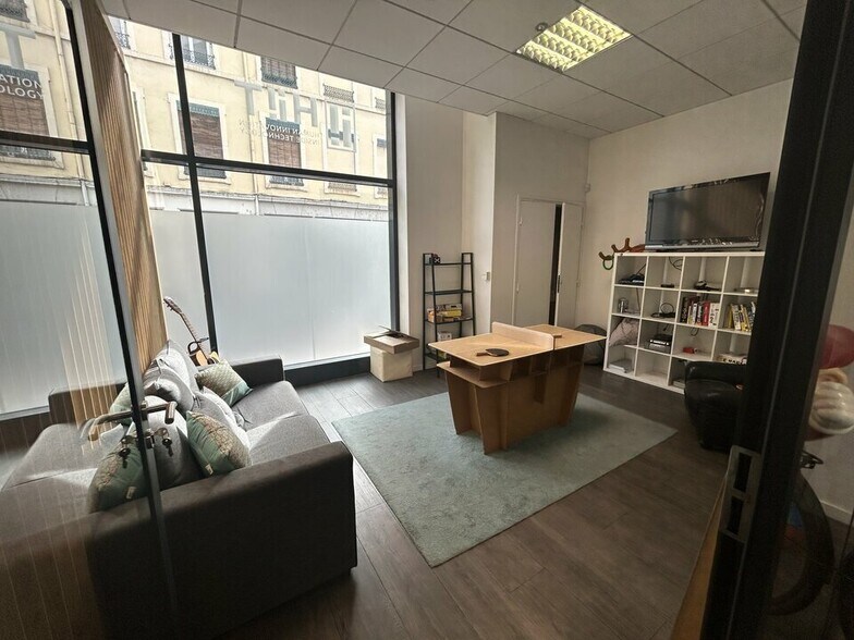 25 Rue Bossuet, Lyon for lease - Interior Photo - Image 2 of 10