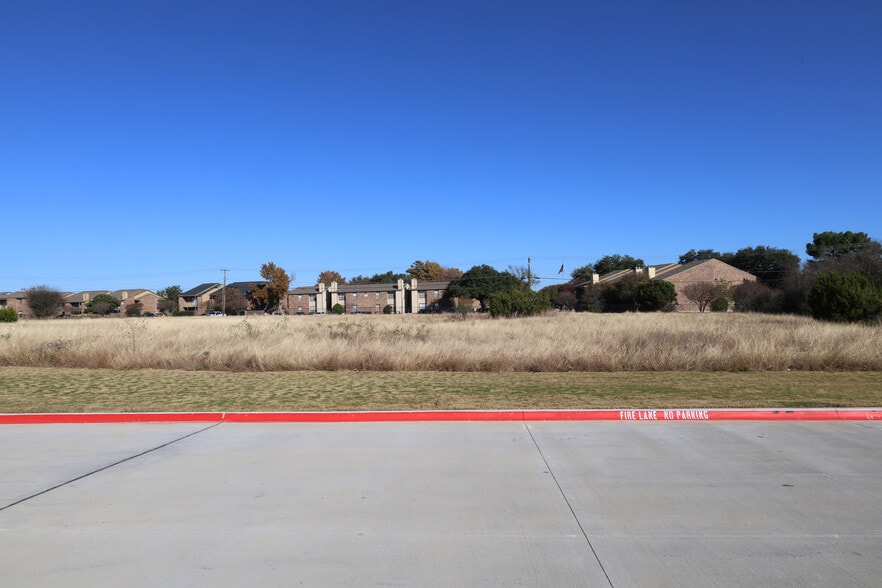 811 Twin Creek Dr, Killeen, TX for sale - Building Photo - Image 3 of 7