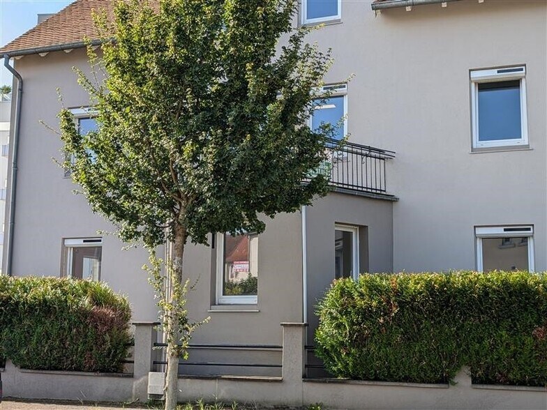 Office in Bischheim for lease - Building Photo - Image 2 of 12