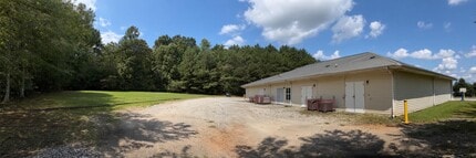 166 Commerce Pky, Cornelia, GA for lease Interior Photo- Image 2 of 2