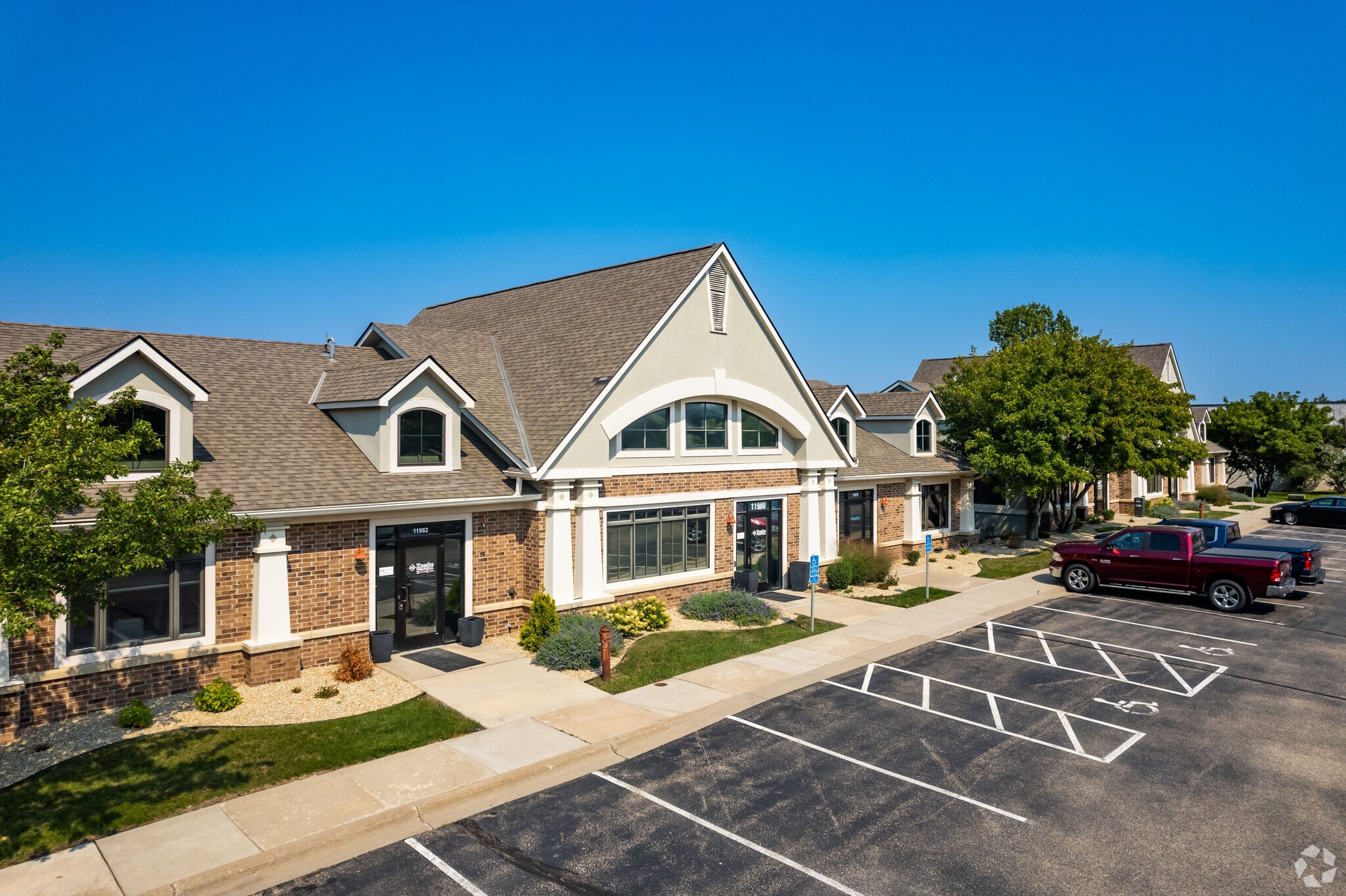 11970-11974 Portland Ave, Burnsville, MN for sale Building Photo- Image 1 of 21