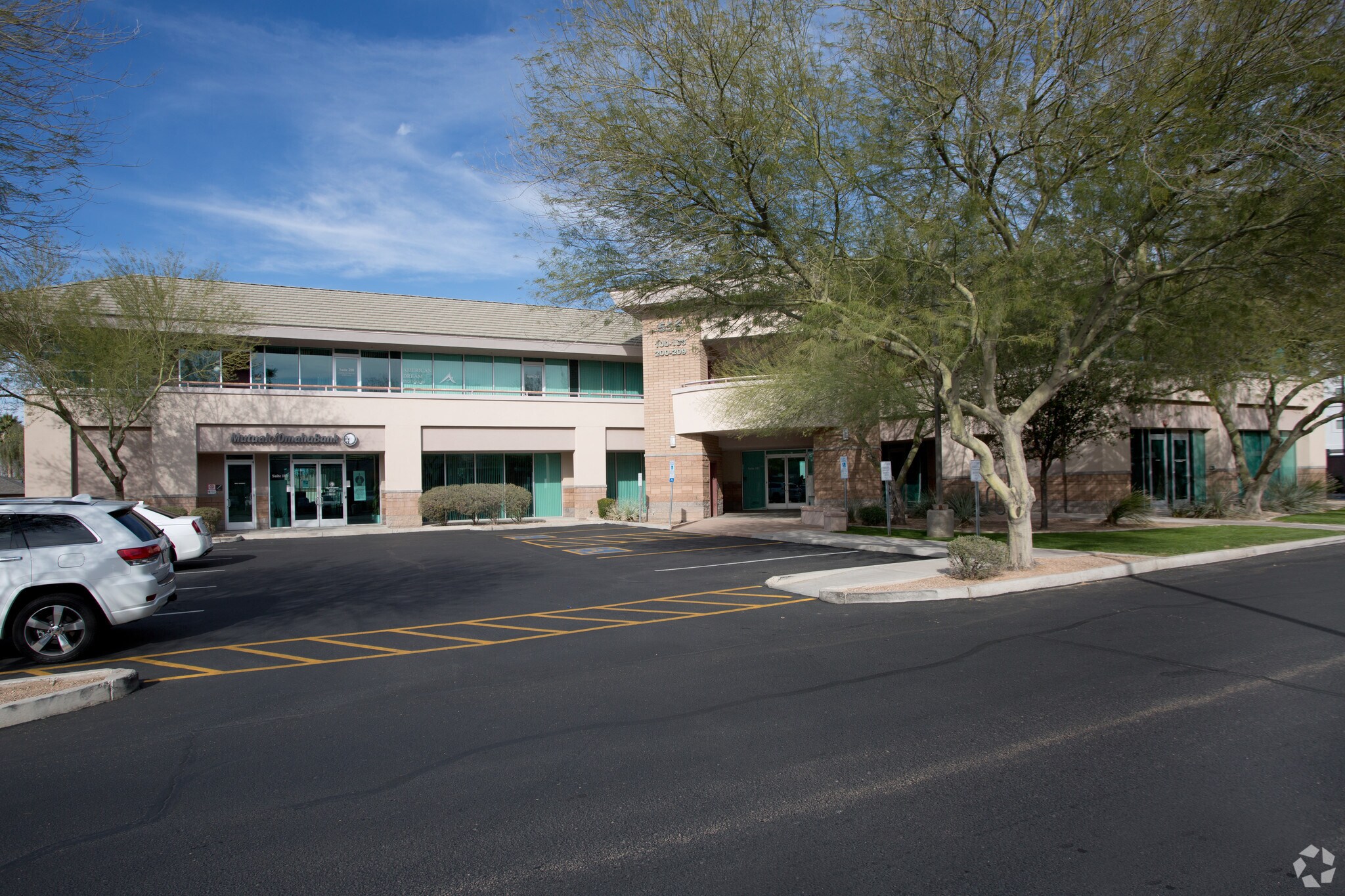 555 W Chandler Blvd, Chandler, AZ à louer Photo principale- Image 1 de 12