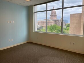 1108 Lavaca St, Austin, TX for lease Interior Photo- Image 1 of 3