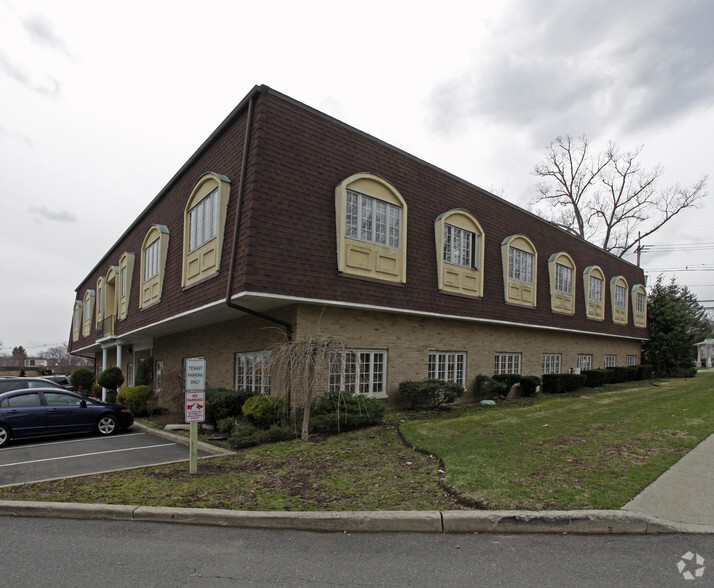 71 Franklin Tpke, Waldwick, NJ for lease - Building Photo - Image 3 of 9