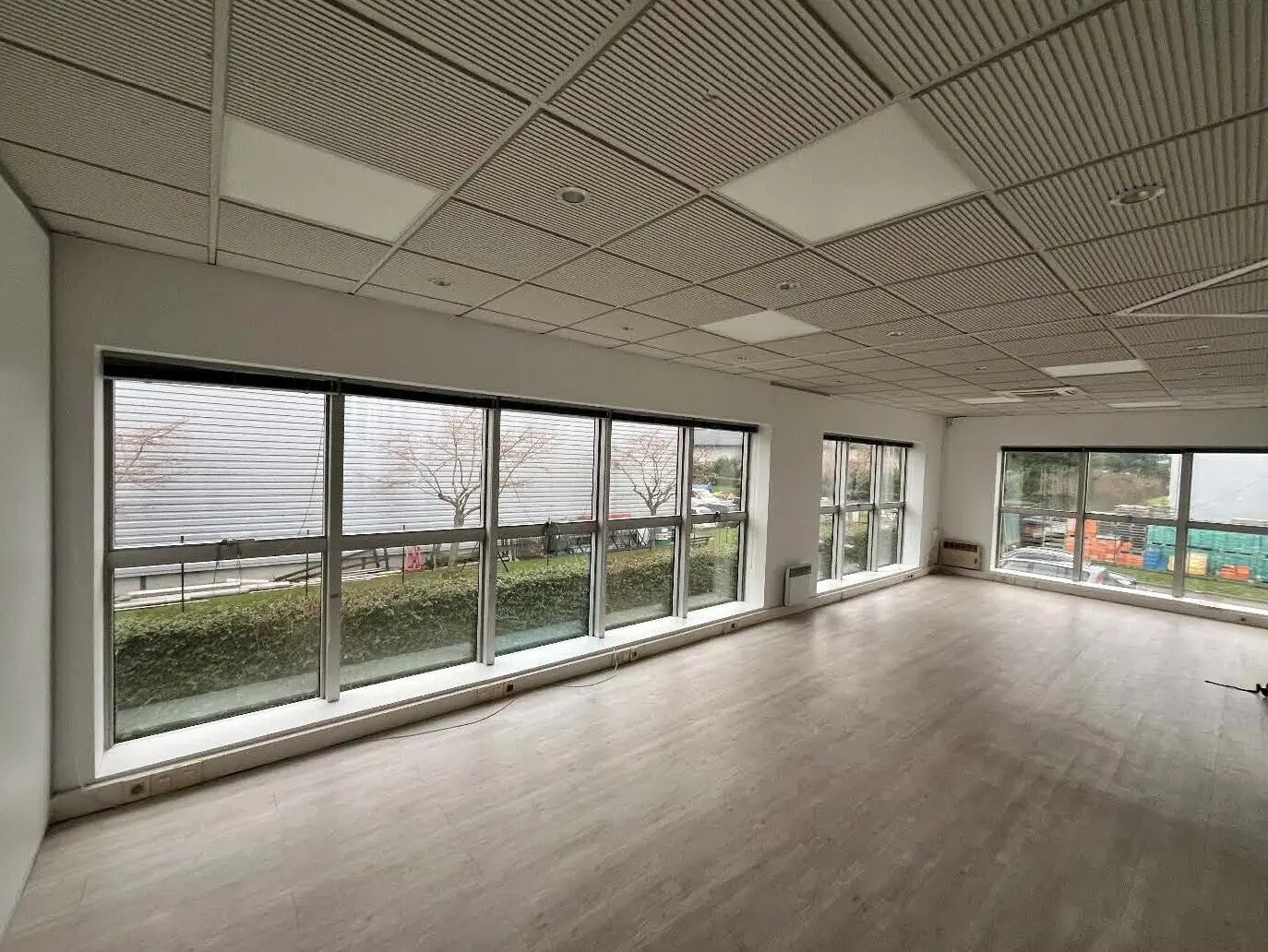 Office in Trappes for lease Interior Photo- Image 1 of 8