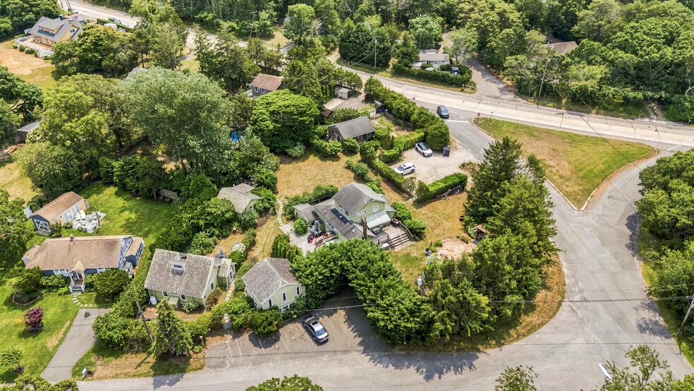 127 Inlet Rd W, Hampton Bays, NY for sale - Aerial - Image 3 of 28